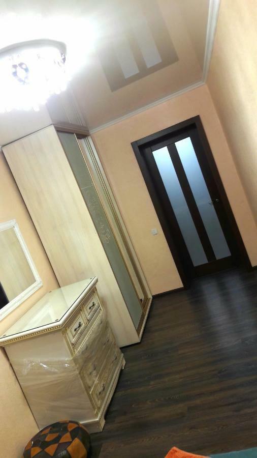 Apartamento Затишок У Самому Центрі Дніпра Dnipro Exterior foto